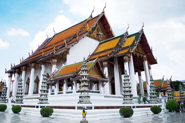 12 Most Famous Temples in Thailand That You Must Visit
