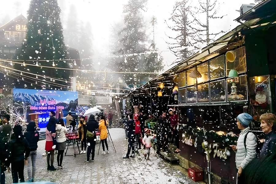 Christmas in Sapa, Vietnam with possible snow.