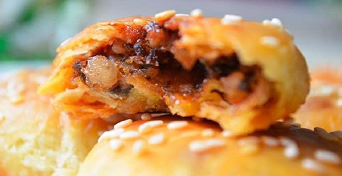 Yellow Crab Shell Cake - Huangshan Travel Guide